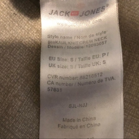 Jack & Jones Core Knit V-Neck Crewneck Long Sleeve - Picture 4 of 5